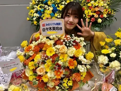 佐々木 美玲｜いぇい✌🏻️（2019-10-21）｜6枚目