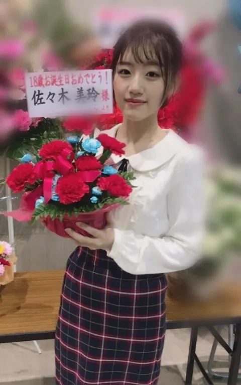佐々木 美玲｜Flower🌷（2018-01-17）｜6枚目