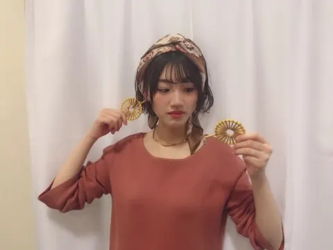 佐々木 美玲｜初めての。😆（2019-01-13）｜4枚目