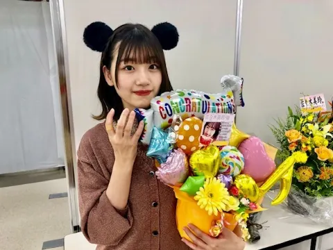 佐々木 美玲｜寒い中ありがとう😊（2019-10-22）｜8枚目