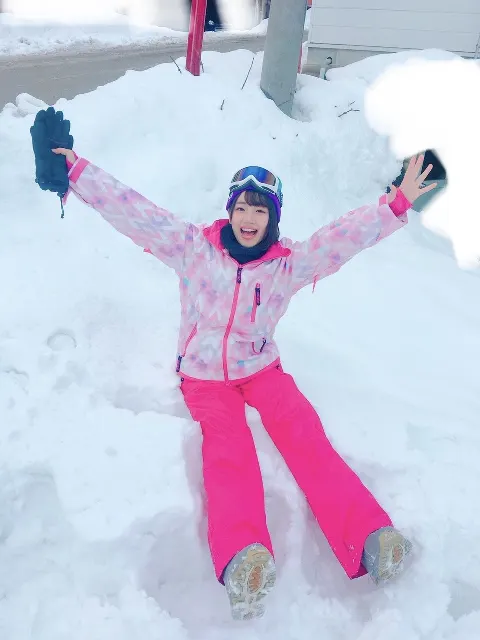 佐々木 美玲｜🍞がスノボに行きました！（2019-02-02）｜4枚目
