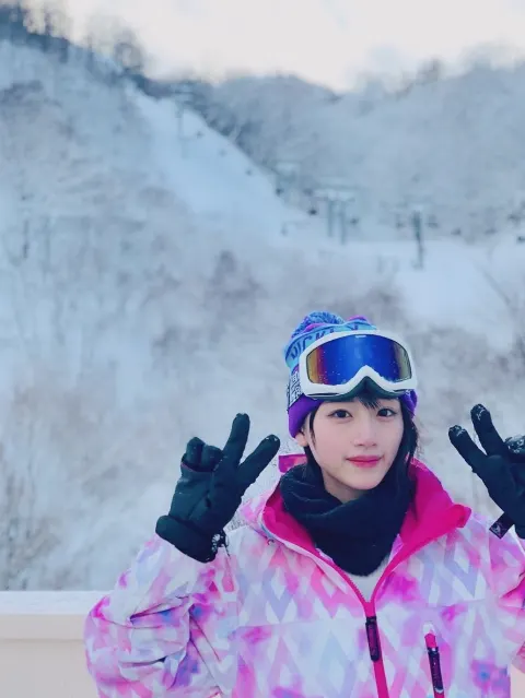 佐々木 美玲｜🍞がスノボに行きました！（2019-02-02）｜6枚目