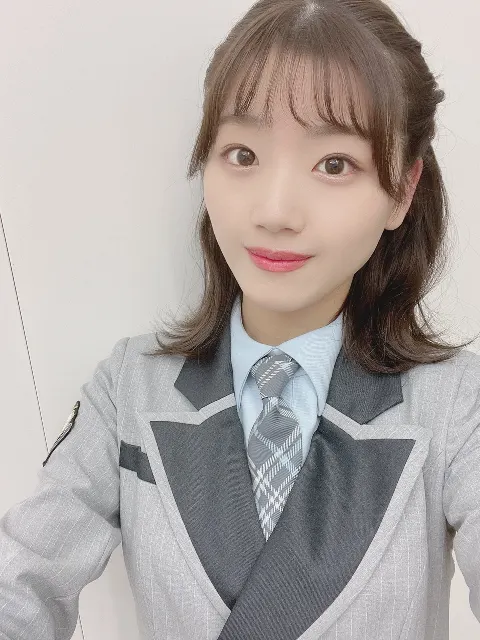佐々木 美玲｜冬はモコモコに限る𓈒𓂂𓏸（2021-12-02）