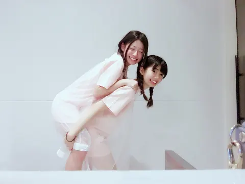 高本 彩花｜全国握手会( ¨̮ )（2016-08-13）｜4枚目