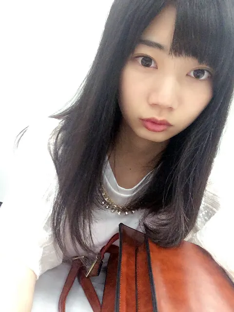 高本 彩花｜全国握手会( ¨̮ )（2016-08-13）｜5枚目