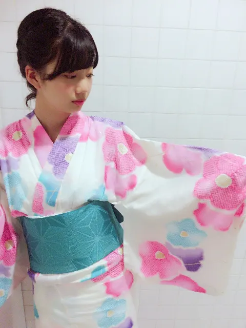 高本 彩花｜横浜での個別握手会♪（2016-08-29）｜4枚目