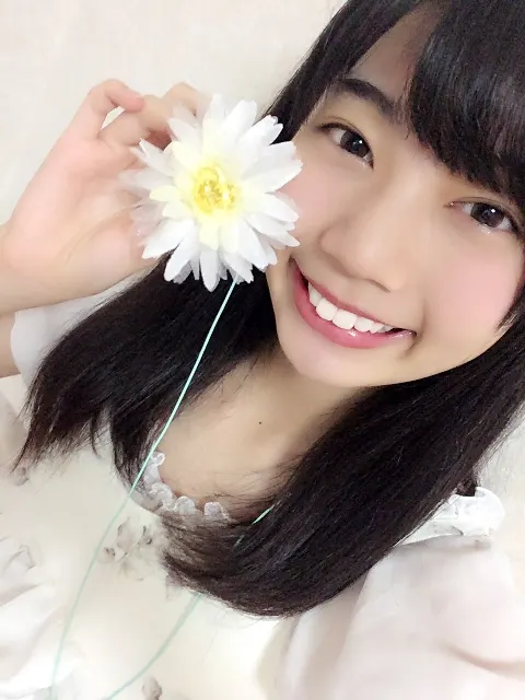 高本 彩花｜ジメジメ(..  )（2016-09-10）｜2枚目