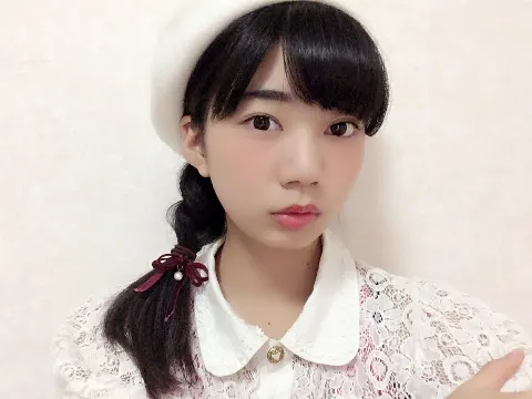 高本 彩花｜背が伸びた？！？！（2016-09-16）