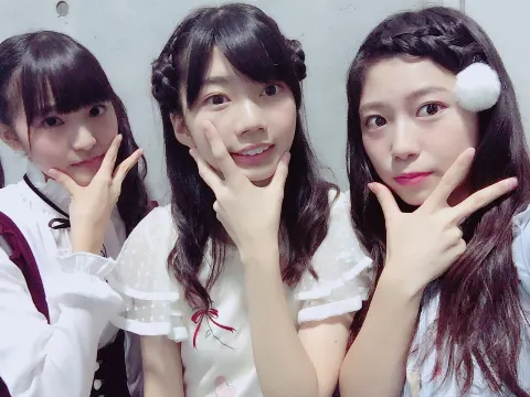 高本 彩花｜蚊に刺されました（2016-09-24）｜2枚目