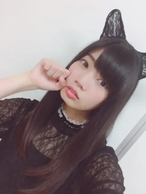 高本 彩花｜くろねこになった日（2016-10-10）｜2枚目
