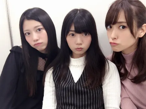 高本 彩花｜乾燥して顔がパリパリしてきた（2016-10-14）
