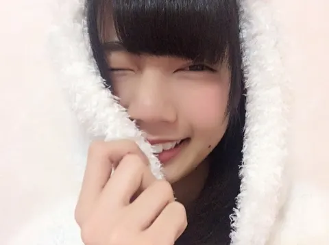 高本 彩花｜新しい靴（2016-11-16）｜2枚目