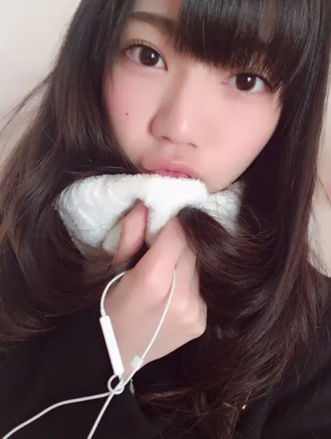 高本 彩花｜朗報と悲報（2017-01-02）｜2枚目