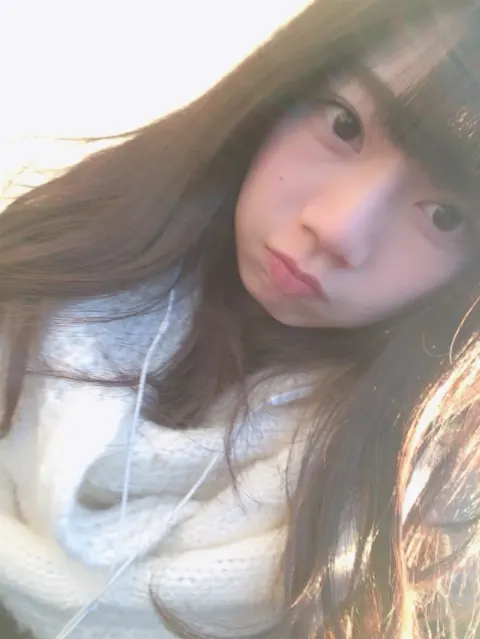 高本 彩花｜2016年、たくさんの方に感謝（2016-12-31）｜2枚目