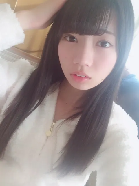 高本 彩花｜比べてみよう（2017-02-01）｜2枚目