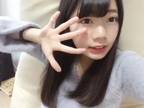 高本 彩花｜体に怪我が４つもあるわ（2017-02-12）｜2枚目
