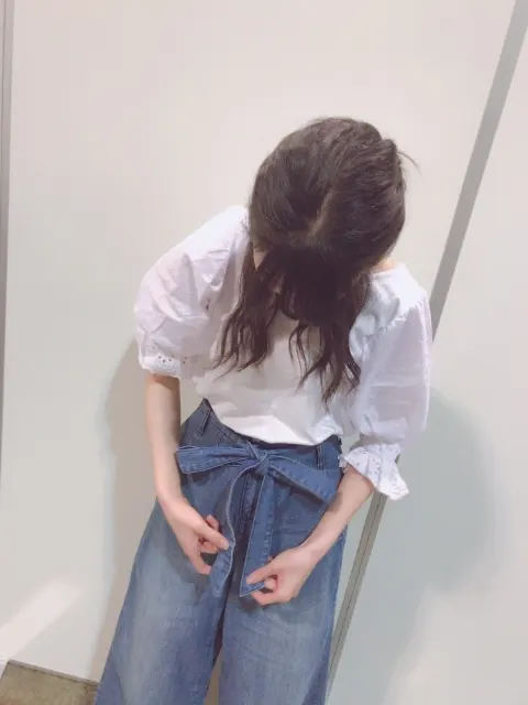 高本 彩花｜個別握手会（2017-05-15）｜3枚目