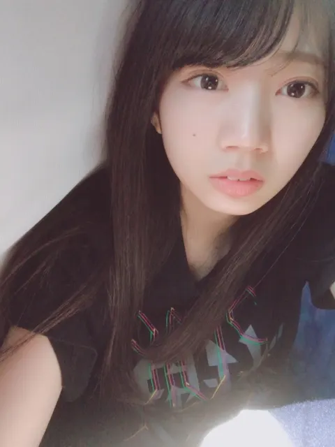 高本 彩花｜Tシャツ（2017-05-22）