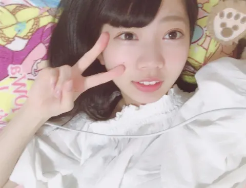 高本 彩花｜制服（2017-05-19）｜3枚目