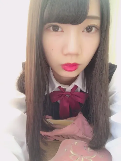 高本 彩花｜おNEWの靴（2017-10-28）