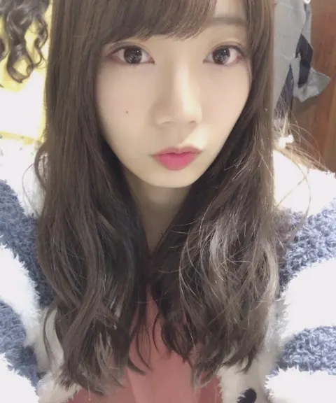 高本 彩花｜3月7日（2018-03-08）｜2枚目