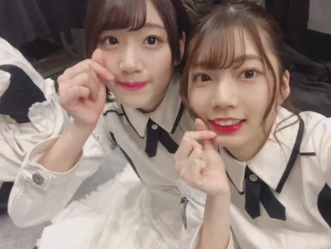 高本 彩花｜MAMA（2018-12-23）｜3枚目