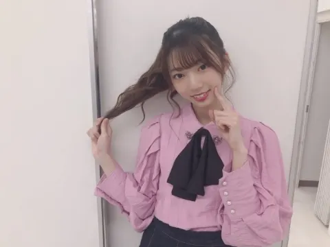 高本 彩花｜バトン落ちた（2019-04-11）｜3枚目