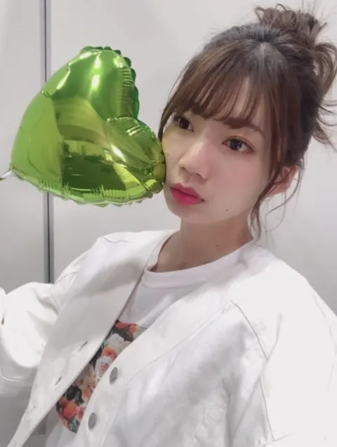 高本 彩花｜バトン落ちた（2019-04-11）｜4枚目