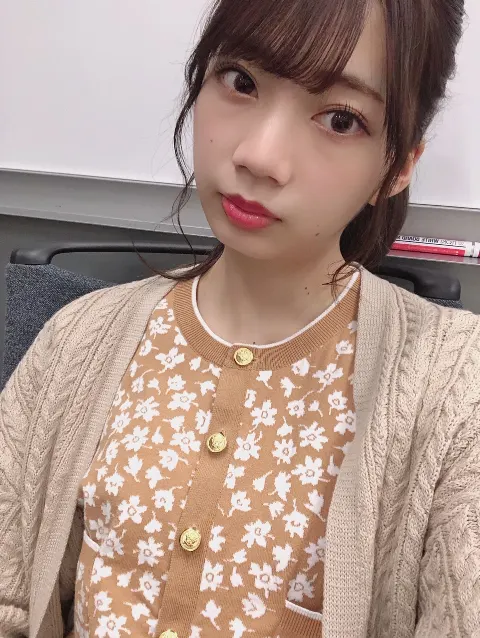 高本 彩花｜暗めチェリー🍒（2019-05-24）｜8枚目