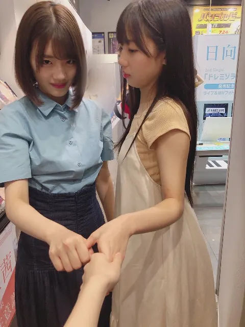 高本 彩花｜ドレミソラシド発売！！（2019-07-18）｜4枚目