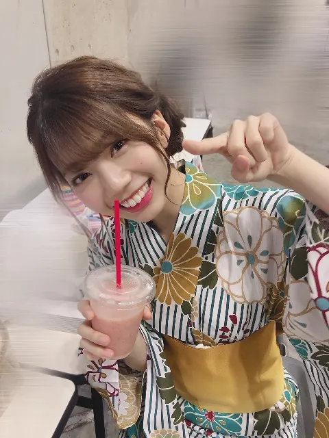 高本 彩花｜溶ける🌞（2019-07-30）｜2枚目