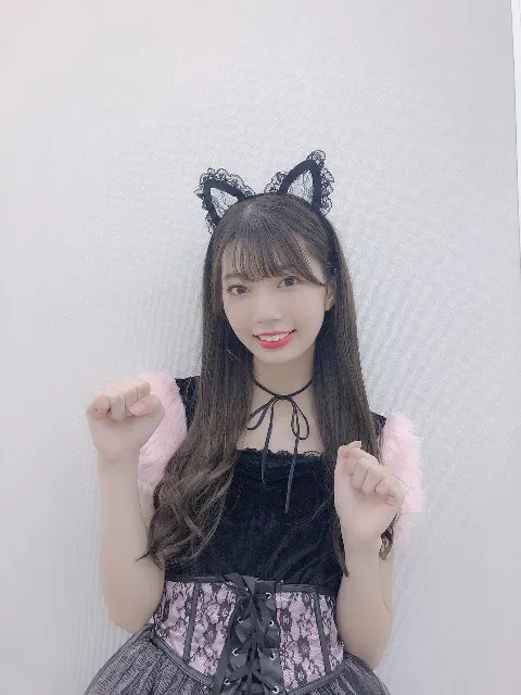 高本 彩花｜🐱（2019-10-30）｜5枚目