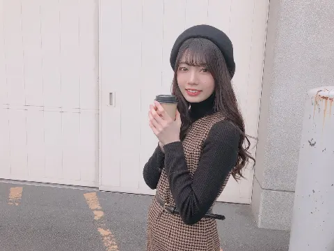 高本 彩花｜一人映画（2020-02-18）｜2枚目