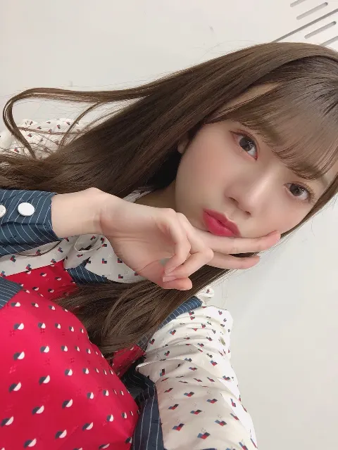 高本 彩花｜ちょきちょき（2020-03-01）｜5枚目