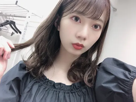 高本 彩花｜前髪（2020-08-23）