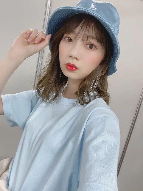 高本 彩花｜☁️（2021-03-01）｜3枚目