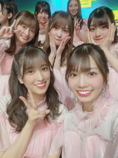 高本 彩花｜2周年🕊（2021-04-03）｜3枚目