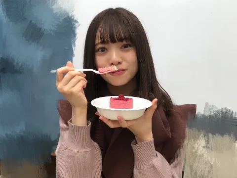 高本 彩花｜🍒（2022-09-07）｜2枚目