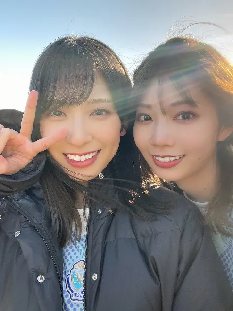 高本 彩花｜⚽️👓🎀（2023-04-21）｜3枚目
