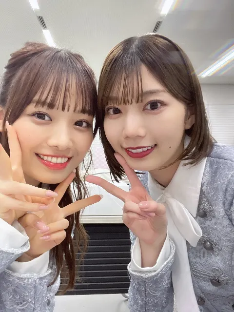 高本 彩花｜髪の毛伸びてきたな〜（2023-04-29）｜4枚目