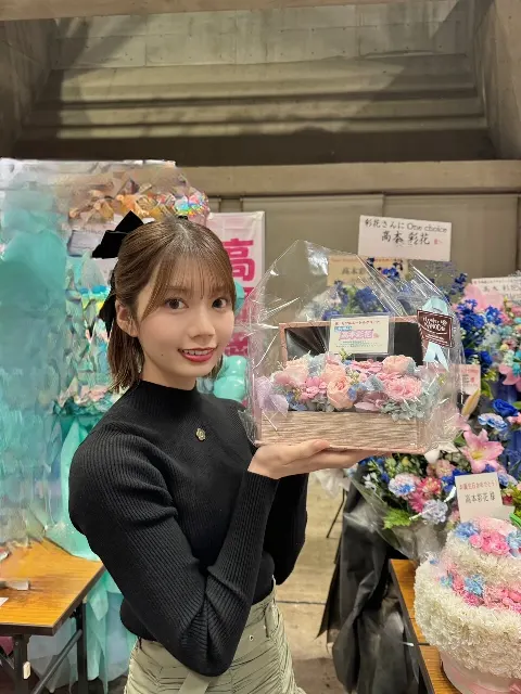 高本 彩花｜たくさんありがとうだよ〜💗（2023-11-12）｜6枚目