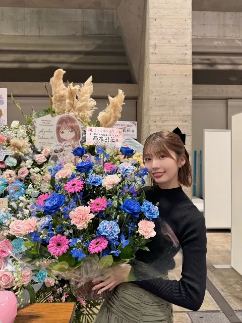 高本 彩花｜たくさんありがとうだよ〜💗（2023-11-12）｜20枚目