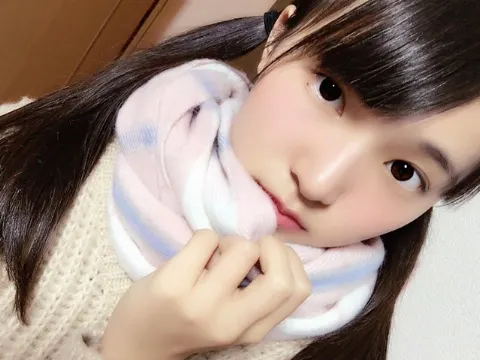 高瀬 愛奈｜マフラー（2016-11-17）