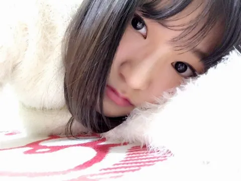 高瀬 愛奈｜お洋服〜（2017-01-20）｜2枚目