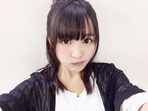 高瀬 愛奈｜個別握手会〜幕張メッセ〜（2017-05-28）｜3枚目