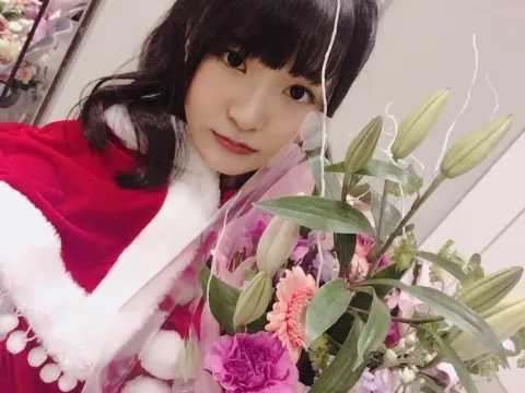 高瀬 愛奈｜可愛いお花（2017-11-21）｜3枚目