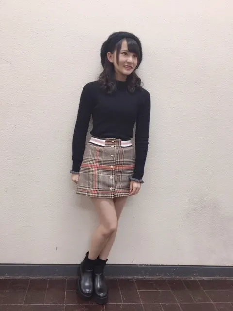 高瀬 愛奈｜握手会（2017-11-06）｜2枚目