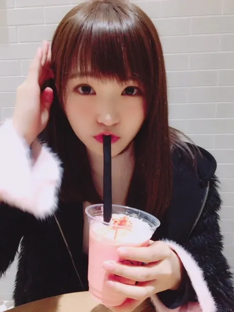 高瀬 愛奈｜いちごの日🍓（2018-01-07）｜4枚目