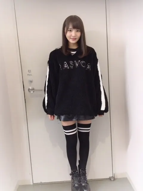 高瀬 愛奈｜個別握手会（2018-01-09）｜2枚目