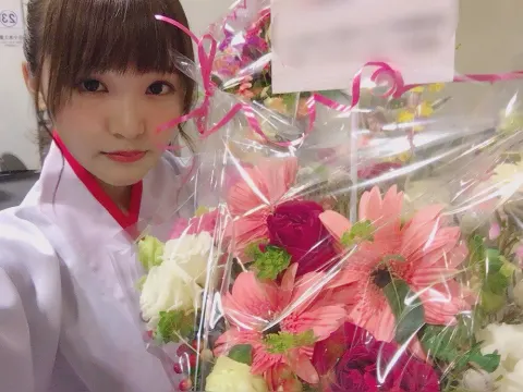 高瀬 愛奈｜お花〜🌸（2018-01-17）｜3枚目